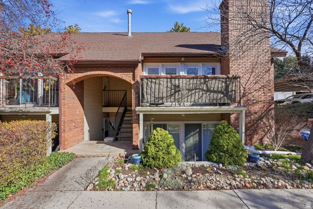 8109 S COTTONWOOD HILLS CIR, Sandy, UT 84094