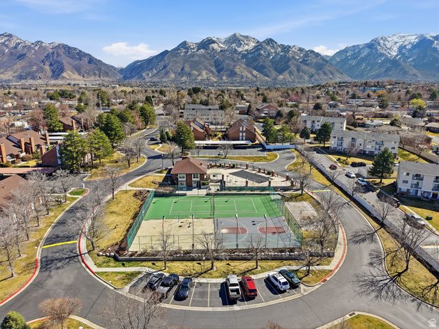 8109 S COTTONWOOD HILLS CIR, Sandy, UT 84094