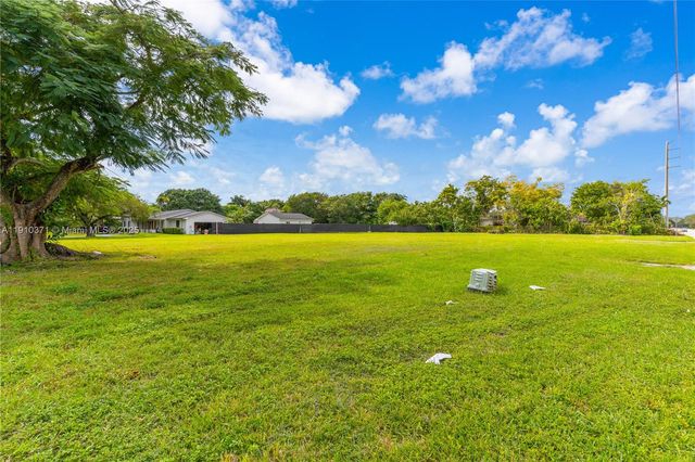 13600 SW 107th Ave, Miami, FL 33176