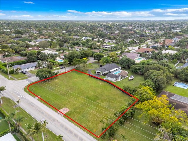 13600 SW 107th Ave, Miami, FL 33176