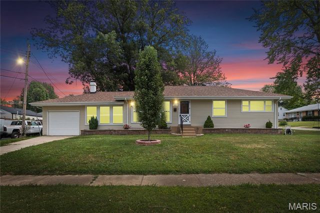 3442 Saint Donald Lane, St Louis, MO 63074