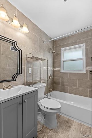 3442 Saint Donald Lane, St Louis, MO 63074