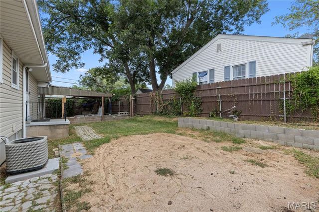 3442 Saint Donald Lane, St Louis, MO 63074