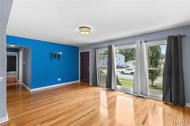 3442 Saint Donald Lane, St Louis, MO 63074