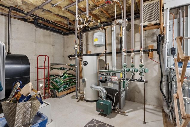 278 Oakham Rd, Barre, MA 01005