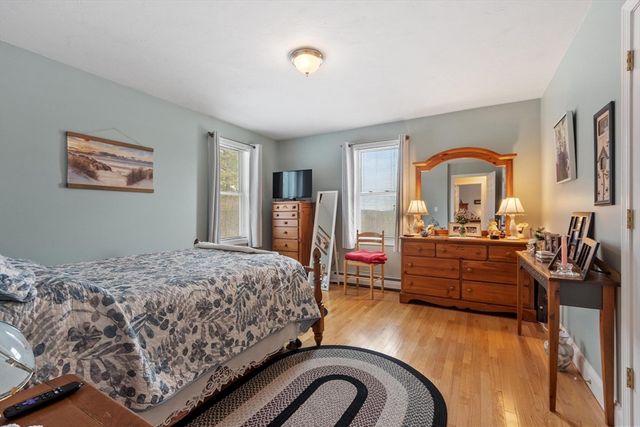 278 Oakham Rd, Barre, MA 01005