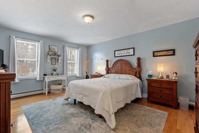 278 Oakham Rd, Barre, MA 01005