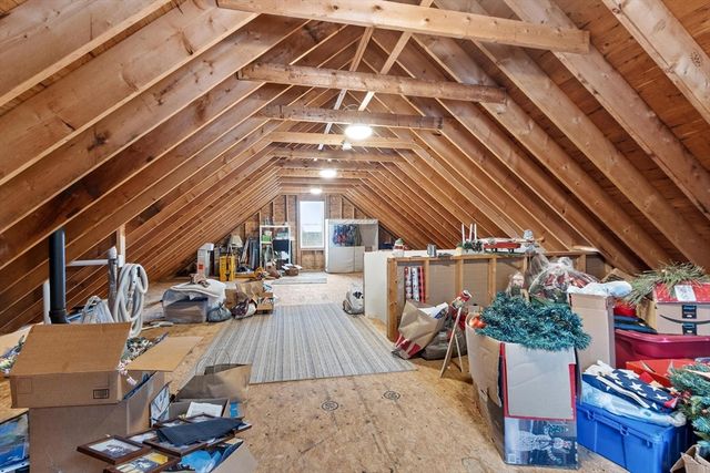 278 Oakham Rd, Barre, MA 01005