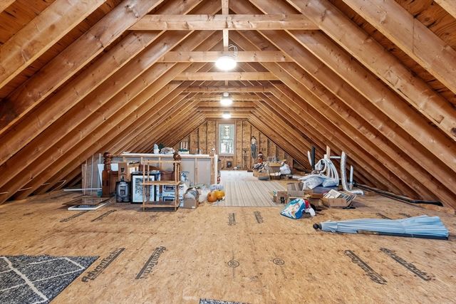 278 Oakham Rd, Barre, MA 01005