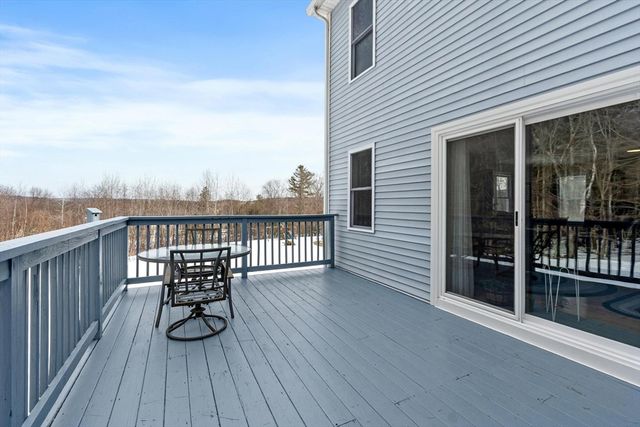 278 Oakham Rd, Barre, MA 01005