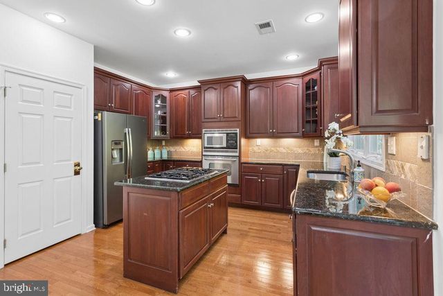 43 LOCKWOOD DR, Princeton, NJ 08540