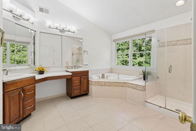 43 LOCKWOOD DR, Princeton, NJ 08540