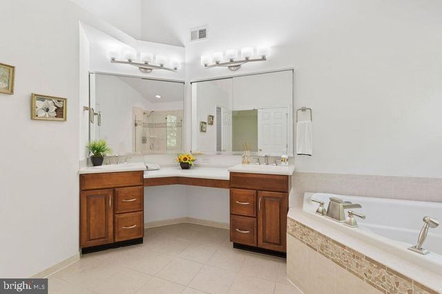 43 LOCKWOOD DR, Princeton, NJ 08540