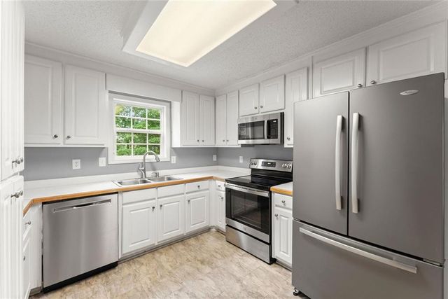 5352 Rocky Meadow Trail, Lula, GA 30554