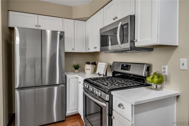 6035 Quaker Hollow Road 2, Orchard Park, NY 14127