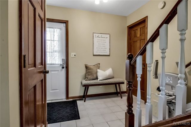 6035 Quaker Hollow Road 2, Orchard Park, NY 14127