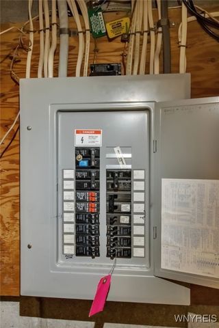 6035 Quaker Hollow Road 2, Orchard Park, NY 14127