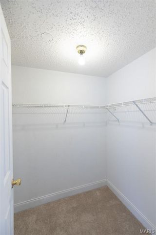 7438 Maple Avenue, Maplewood, MO 63143