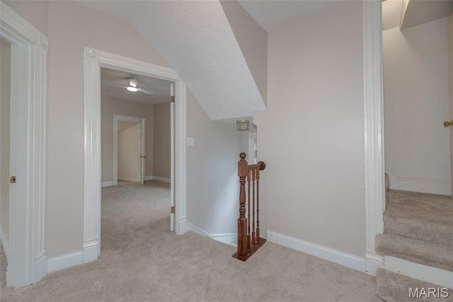 7438 Maple Avenue, Maplewood, MO 63143