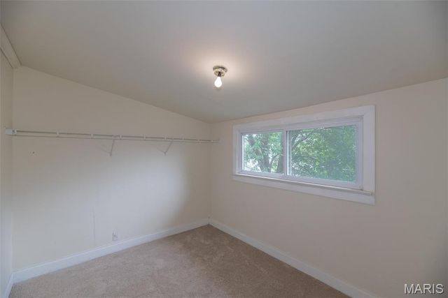 7438 Maple Avenue, Maplewood, MO 63143