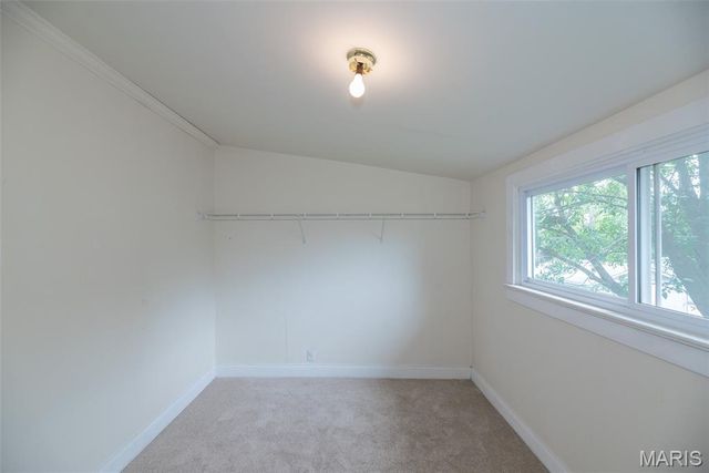 7438 Maple Avenue, Maplewood, MO 63143
