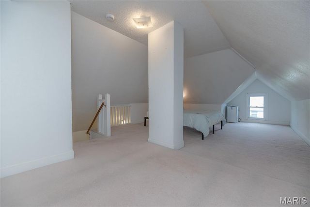 7438 Maple Avenue, Maplewood, MO 63143