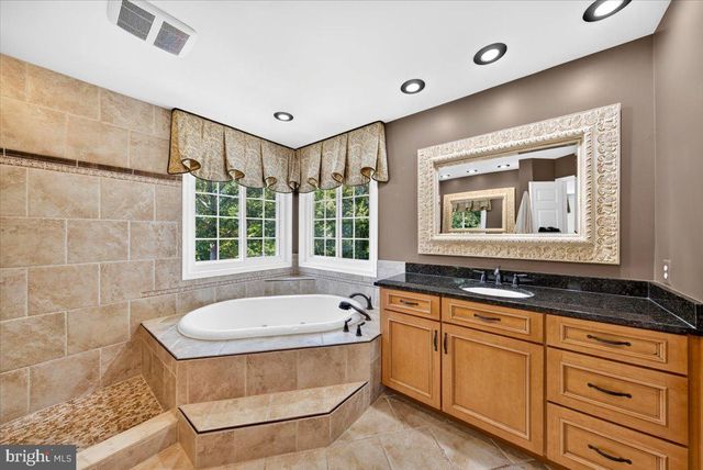 13708 BRIDLEWOOD DR, Gainesville, VA 20155