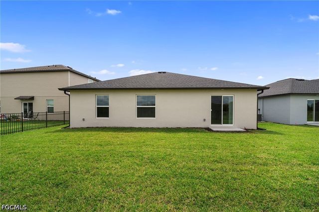 4087 lattuca LN, North Fort Myers, FL 33917