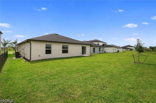 4087 lattuca LN, North Fort Myers, FL 33917