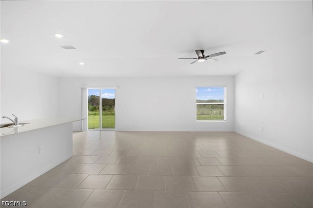 4087 lattuca LN, North Fort Myers, FL 33917