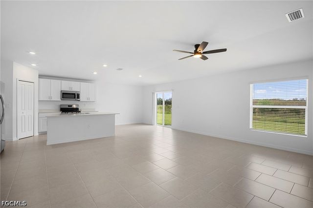 4087 lattuca LN, North Fort Myers, FL 33917