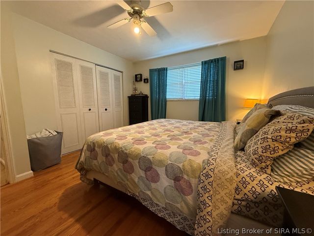 1018 Castlewood Drive, New Albany, IN 47150