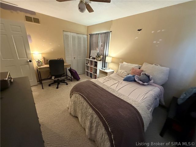1018 Castlewood Drive, New Albany, IN 47150