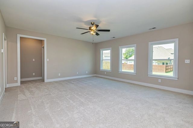 69 Oakhurst, Sharpsburg, GA 30277