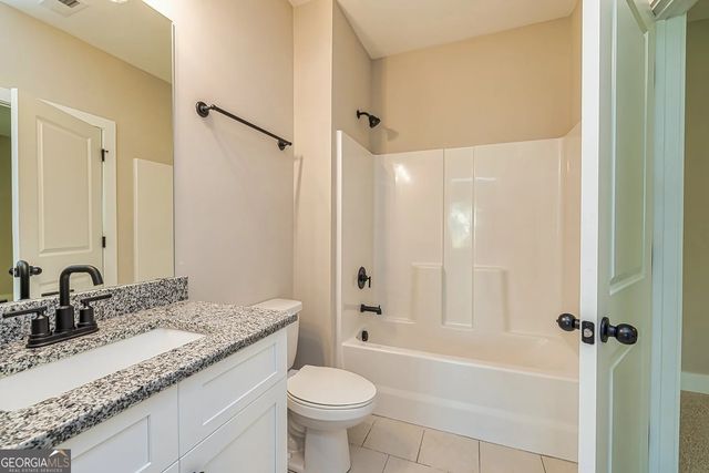 69 Oakhurst, Sharpsburg, GA 30277