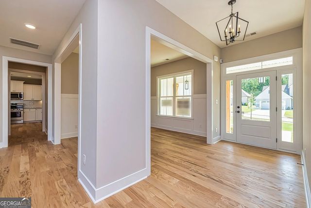 69 Oakhurst, Sharpsburg, GA 30277