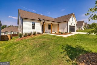 69 Oakhurst, Sharpsburg, GA 30277