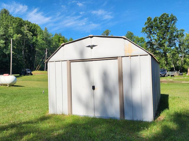 10221 E Church Road, Richland Twp, MI 48891