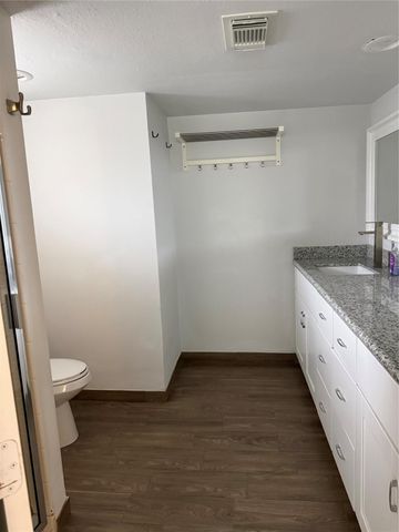 6338 Crab Orchard Road, Houston, TX 77057