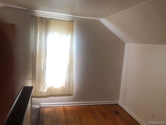 8620 PIERSON Street, Detroit, MI 48228