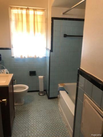 8620 PIERSON Street, Detroit, MI 48228