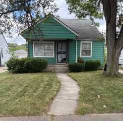 8620 PIERSON Street, Detroit, MI 48228