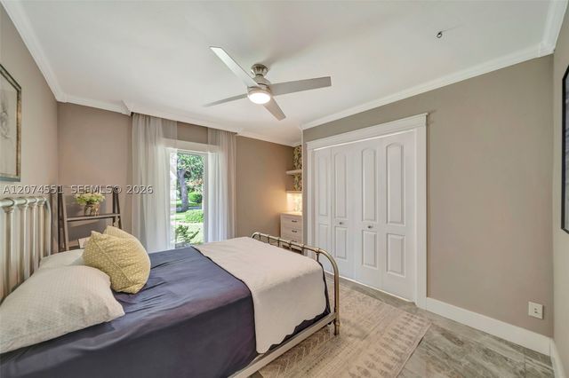 560 W Tropical Way, Plantation, FL 33317
