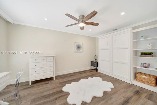 560 W Tropical Way, Plantation, FL 33317