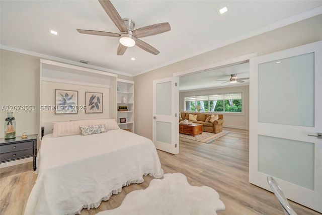 560 W Tropical Way, Plantation, FL 33317