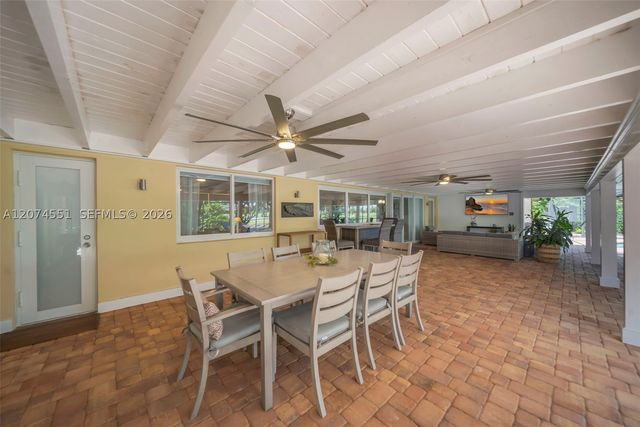 560 W Tropical Way, Plantation, FL 33317