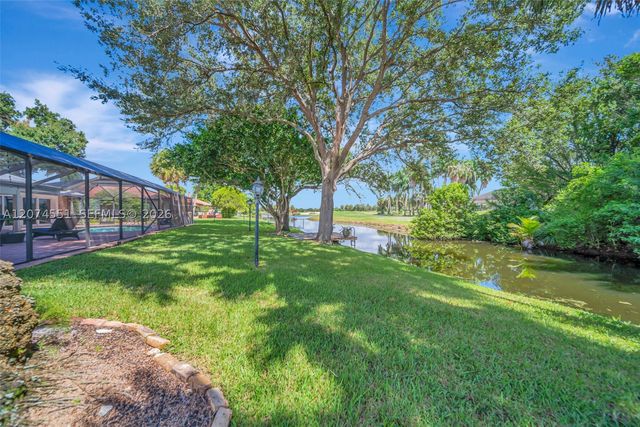 560 W Tropical Way, Plantation, FL 33317