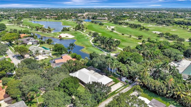 560 W Tropical Way, Plantation, FL 33317