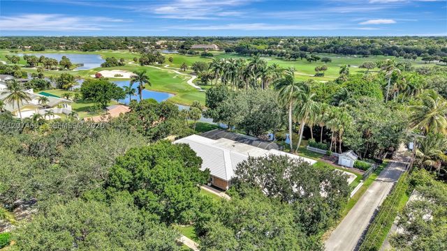 560 W Tropical Way, Plantation, FL 33317