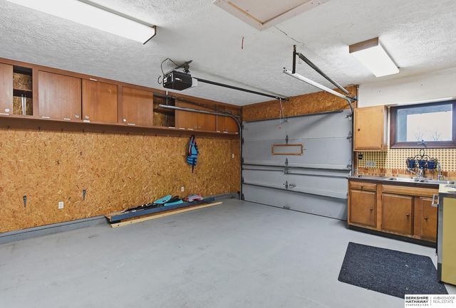 2028 Platteview Drive, Cedar Creek, NE 68016